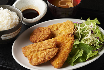 ミックスフライ定食